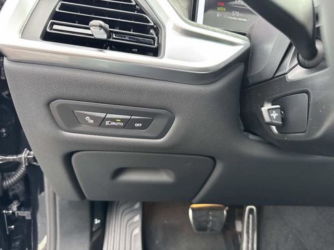 New 2026 BMW X5 sDrive40i w/ M Sport Package image 33