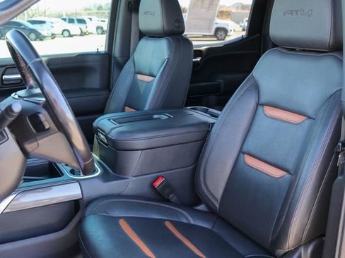 Used 2021 GMC Sierra 1500 AT4 w/ AT4 Preferred Package AWD/4WD image 11