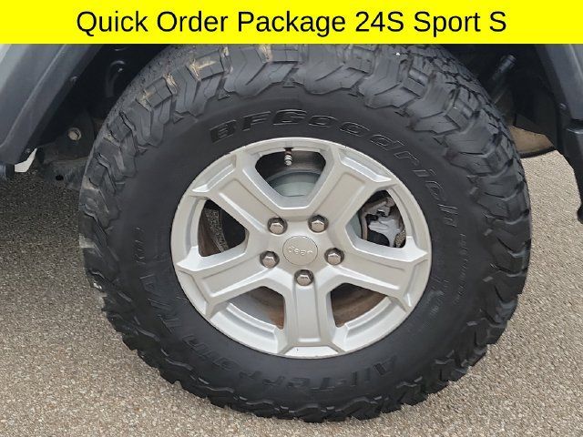Used 2018 Jeep Wrangler Unlimited Sport S AWD/4WD image 7