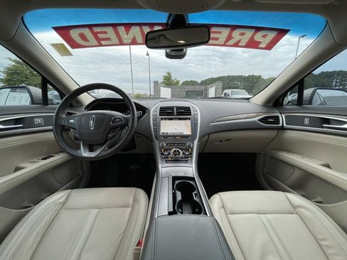 Used 2019 Lincoln MKZ Reserve image 27