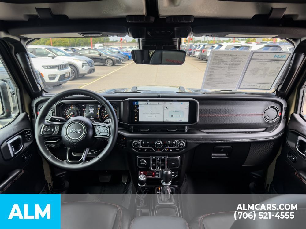 Used 2025 Jeep Gladiator Rubicon AWD/4WD image 37