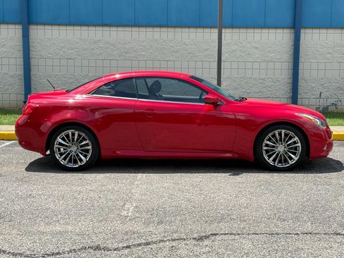 Used 2013 INFINITI G37 Convertible w/ Premium Pkg RWD image 4