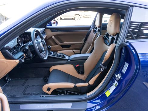 Used 2024 Porsche 911 GT3 image 32