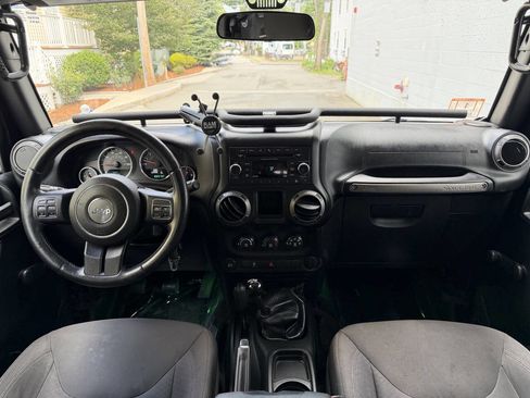 Used 2016 Jeep Wrangler Unlimited Sport AWD/4WD image 22