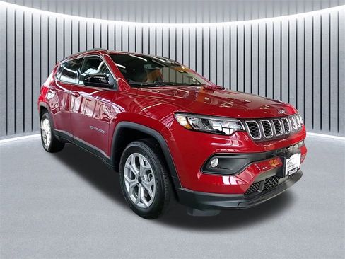 New 2025 Jeep Compass Latitude w/ Sun & Sound Group image 1