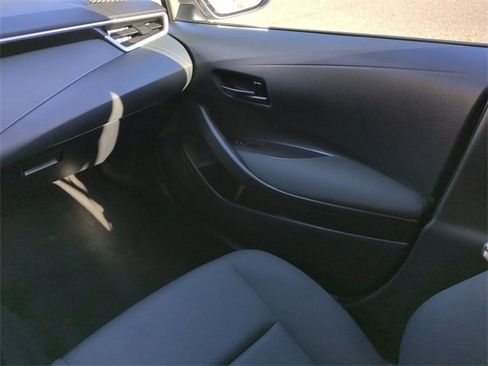 Used 2023 Toyota Corolla LE image 16