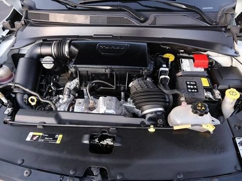 Used 2025 Jeep Compass Limited AWD/4WD image 29