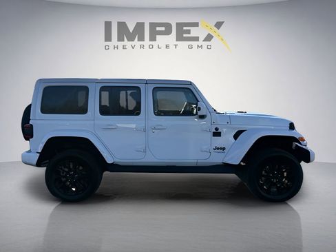 Used 2021 Jeep Wrangler Unlimited Sahara AWD/4WD image 6