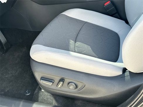 New 2025 Toyota RAV4 XLE image 20