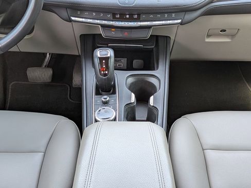 Used 2019 Cadillac XT4 Luxury FWD image 21
