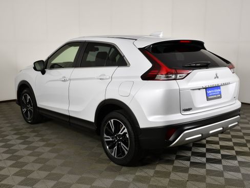 Used 2024 Mitsubishi Eclipse Cross SE AWD/4WD image 8