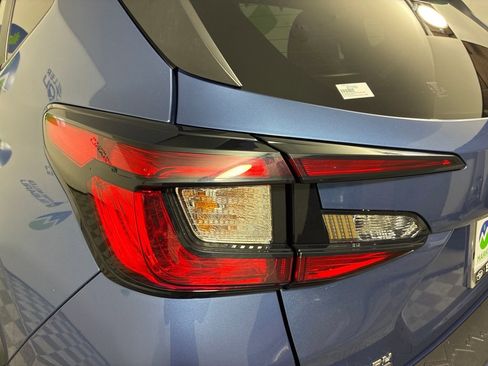 Used 2024 Subaru Crosstrek 2.0i Premium AWD/4WD image 12