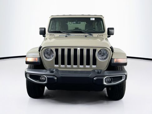 Used 2022 Jeep Wrangler Unlimited Sahara image 2