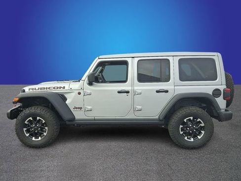 Used 2024 Jeep Wrangler Unlimited Rubicon w/ Technology Group image 7