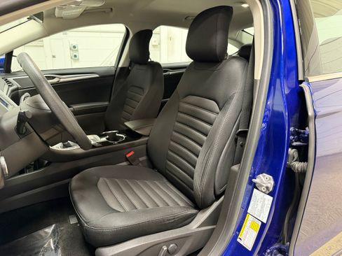 Used 2014 Ford Fusion SE FWD image 9
