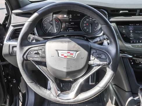 Used 2023 Cadillac XT6 Sport w/ Technology Package AWD/4WD image 21