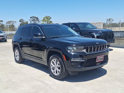 Used 2022 Jeep Grand Cherokee Limited RWD image 3