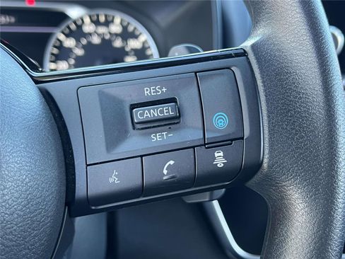 Certified 2023 Nissan Rogue SV image 27