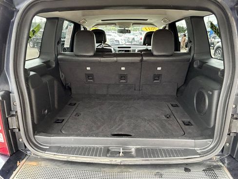 Used 2011 Jeep Liberty Limited Jet AWD/4WD image 17