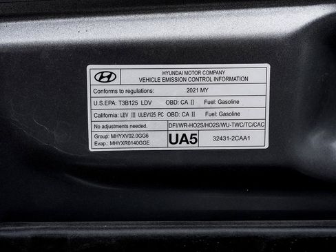 Used 2021 Genesis G70 2.0T w/ Elite Package image 40