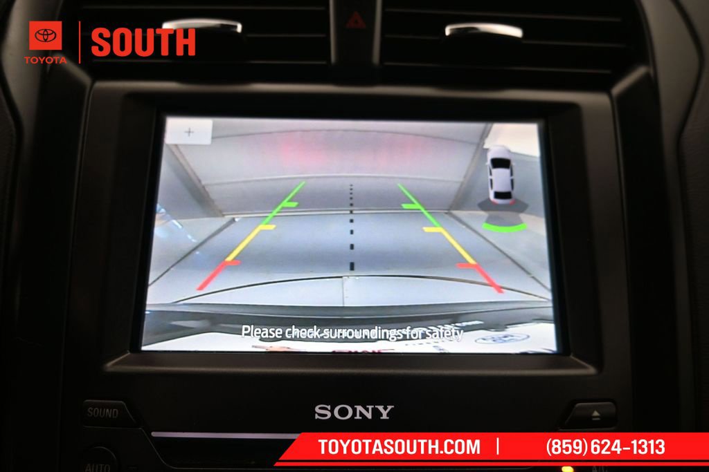 Used 2020 Ford Fusion Energi Titanium FWD image 19