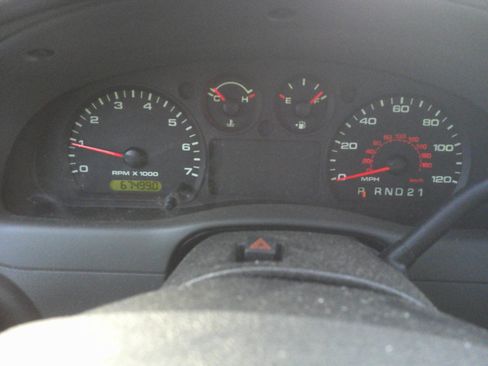 Used 2010 Ford Ranger XL image 11