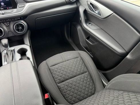 Used 2020 Chevrolet Blazer LT image 24