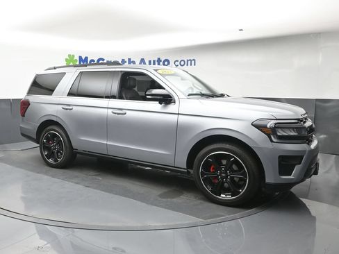 Used 2023 Ford Expedition Limited AWD/4WD image 2