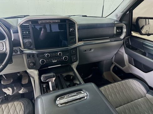 Used 2022 Ford F150 Limited image 19