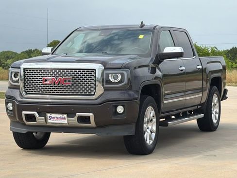 Used 2015 GMC Sierra 1500 Denali w/ Driver Alert Package AWD/4WD image 3