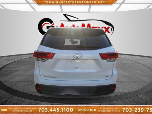 Used 2019 Toyota Highlander LE image 6