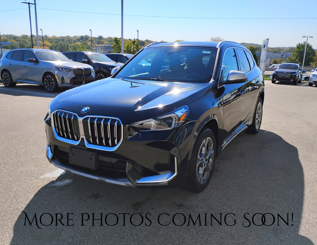 Used 2023 BMW X1 xDrive28i w/ Premium Package AWD/4WD image 4