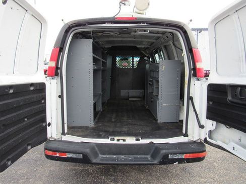 Used 2014 Chevrolet Express 1500 RWD image 21