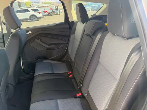 Used 2018 Ford Escape SE w/ SE Sync 3 Package FWD image 10