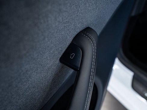 Used 2025 Tesla Model 3 Long Range image 26