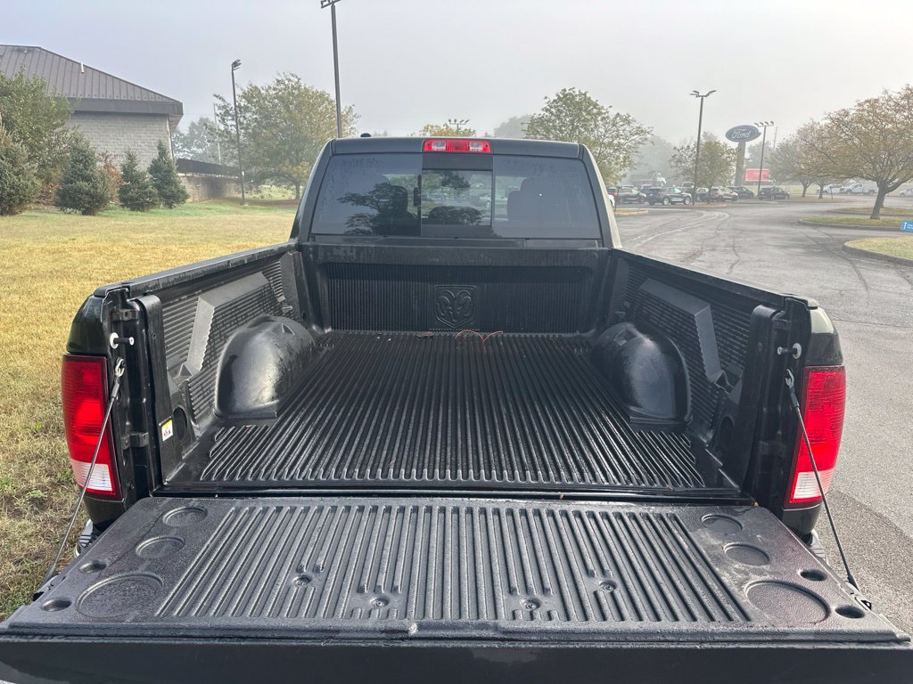 Used 2019 RAM 1500 Classic SLT AWD/4WD image 7