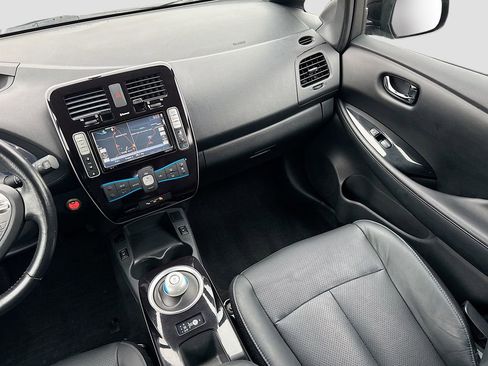 Used 2013 Nissan Leaf SL image 27