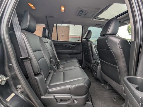 Used 2016 Honda Pilot Touring image 15