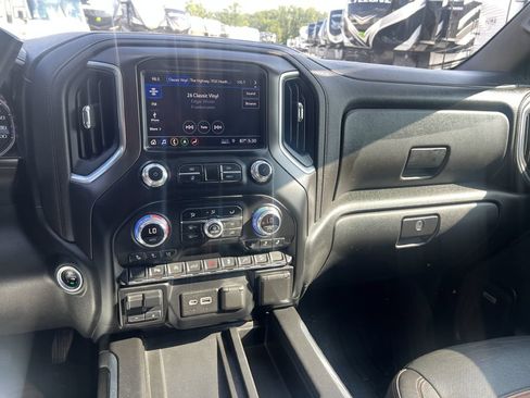 Used 2019 GMC Sierra 1500 AT4 w/ AT4 Premium Package AWD/4WD image 28
