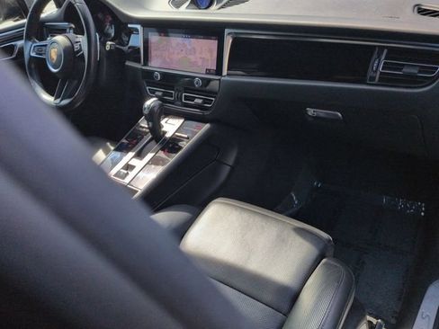 Used 2022 Porsche Macan S AWD/4WD image 30