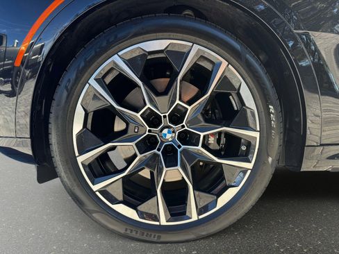 Used 2026 BMW X7 M60i image 12