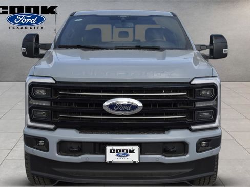 New 2026 Ford F250 Platinum AWD/4WD image 2