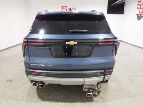 Used 2026 Chevrolet Traverse LT w/ Sun and Wheel Package AWD/4WD image 3
