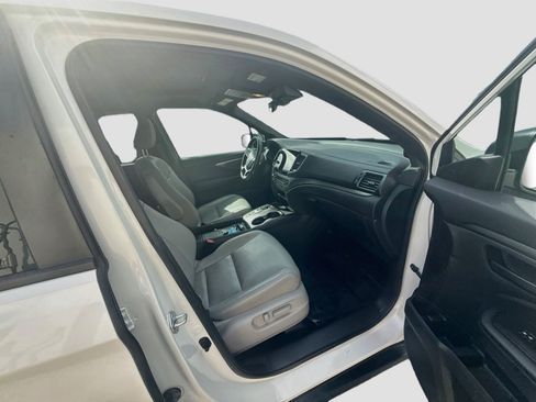 Certified 2023 Honda Passport EX-L image 31