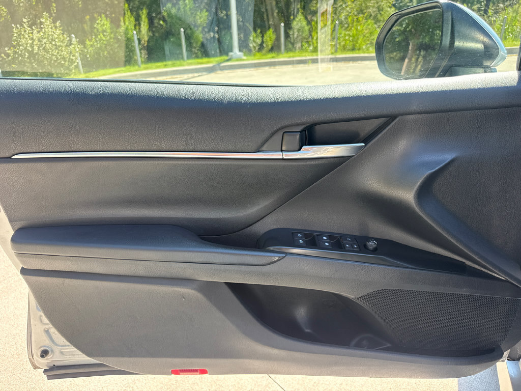Used 2020 Toyota Camry LE w/ Fleet Convenience Package FWD image 13