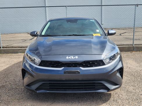 Used 2022 Kia Forte LXS image 2