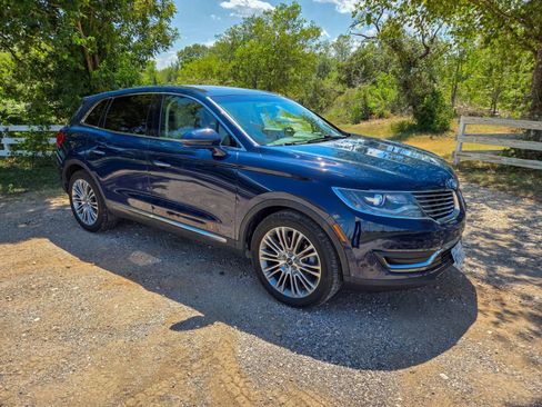 Used 2018 Lincoln MKX Reserve image 3