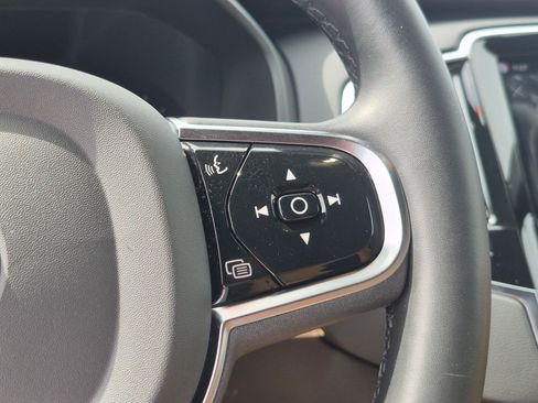 Used 2023 Volvo XC90 T8 Ultimate AWD/4WD image 18