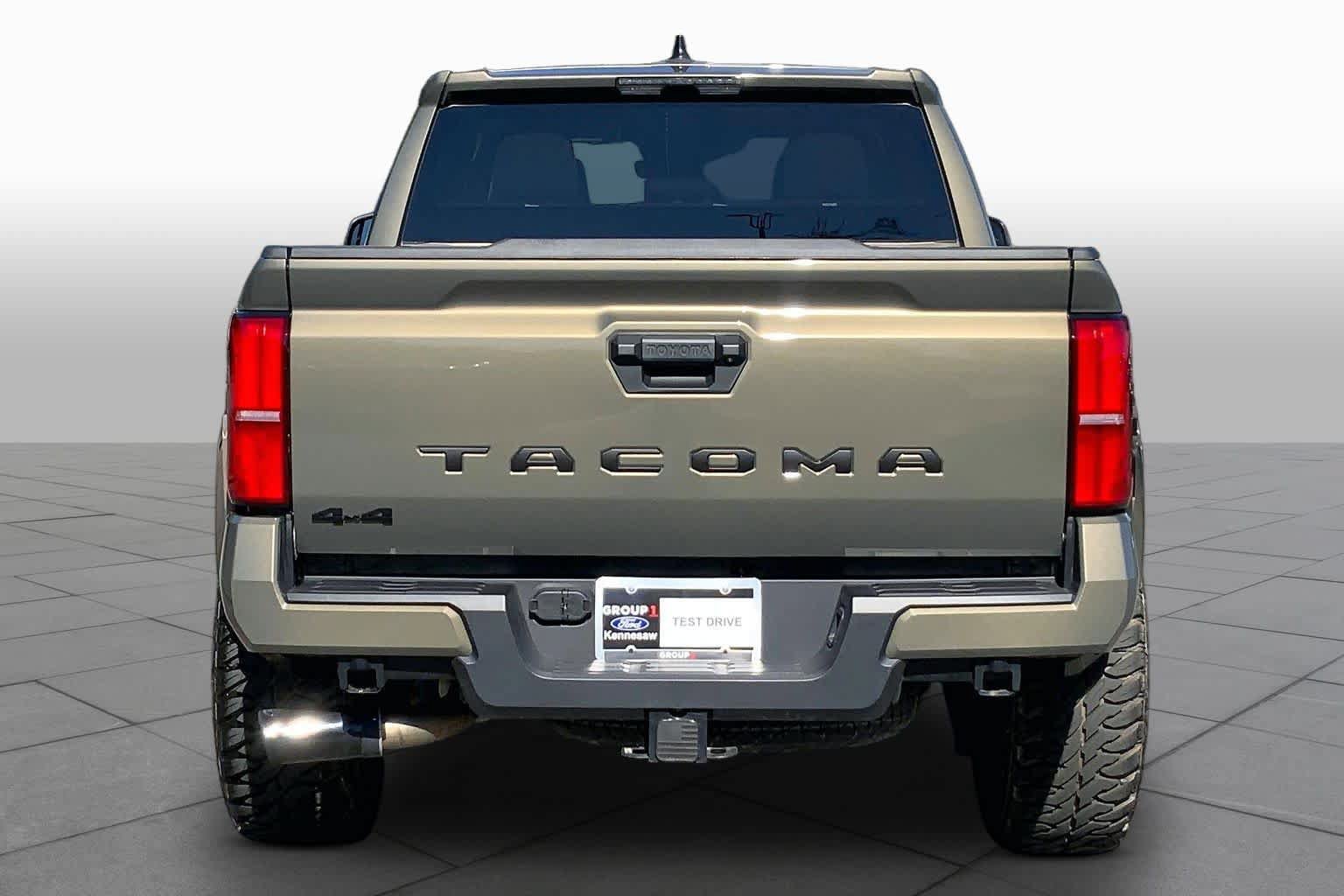 Used 2026 Toyota Tacoma TRD Sport AWD/4WD image 5