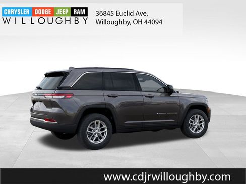 New 2026 Jeep Grand Cherokee Laredo X AWD/4WD image 4